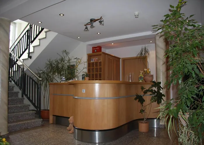 Otel Grüner Wald Hofheim am Taunus